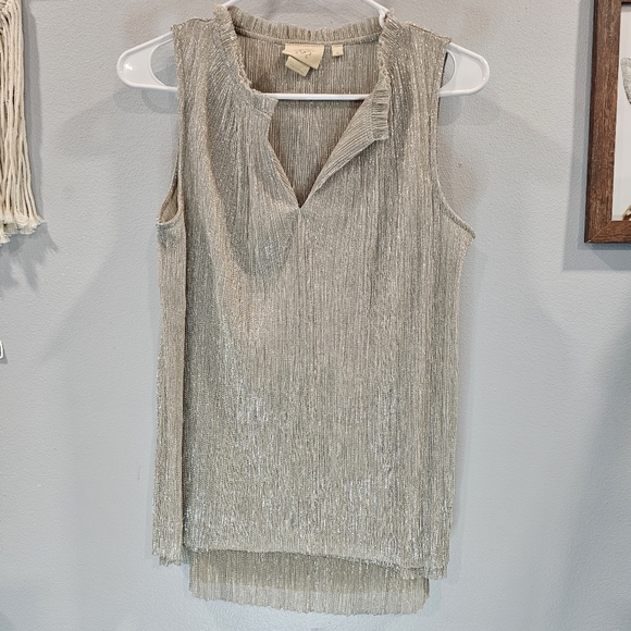 Anthropology shimmer smocked tank - Picture 4 of 16